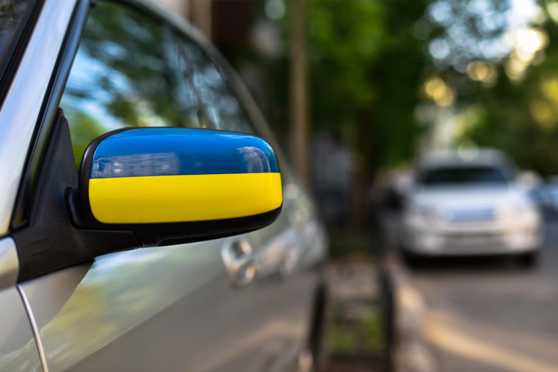 Ukrajinci mohou 6 měsíců jezdit bez povinného ručení